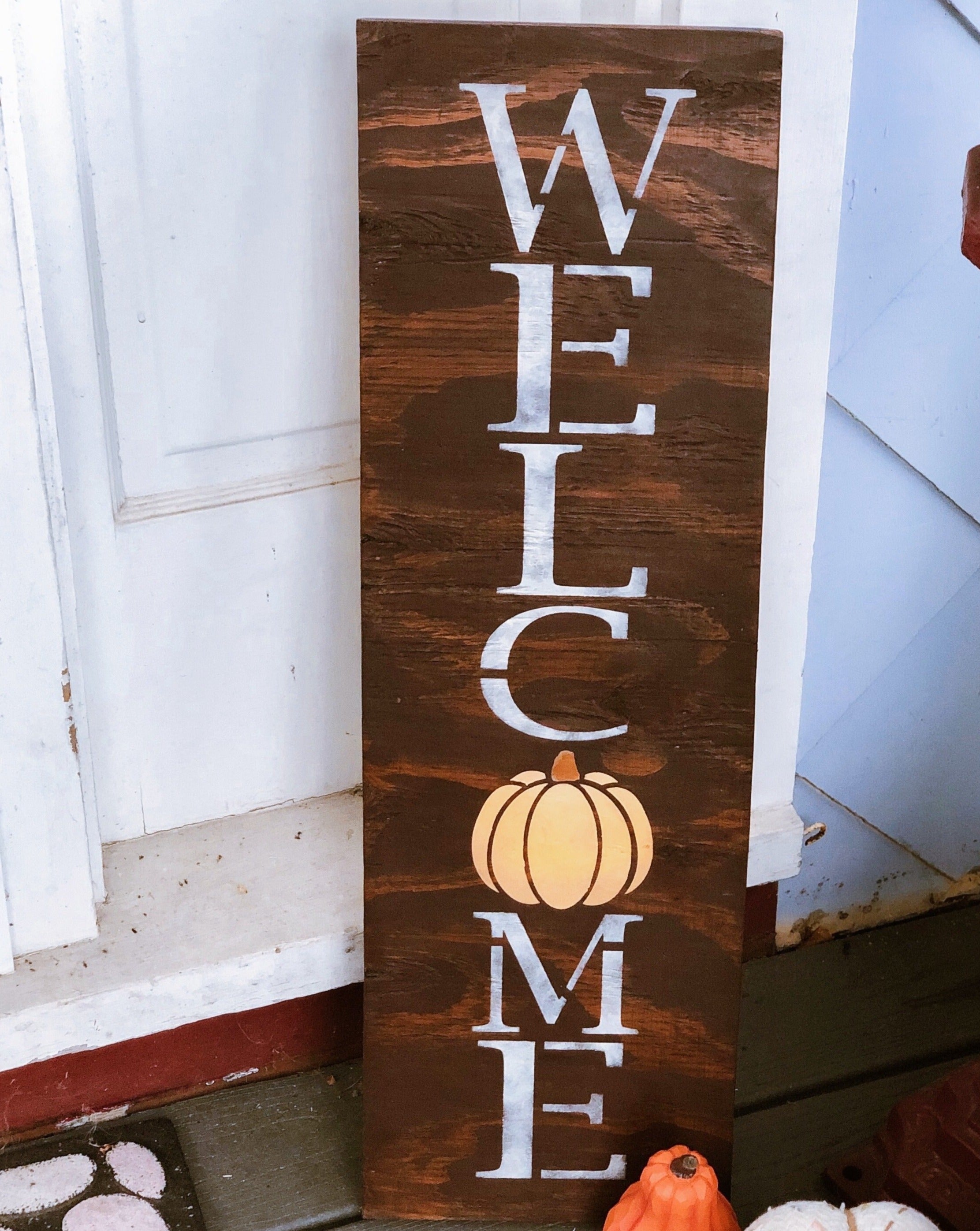 welcome sign stencil